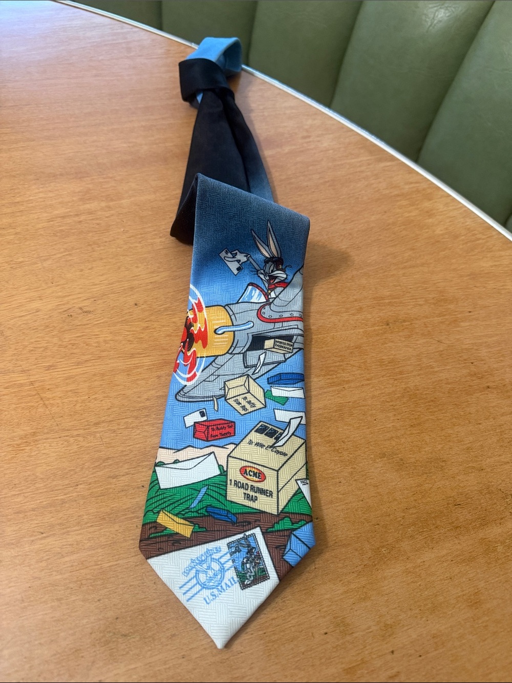 Warner Bros. Blue Bugs Bunny Cartoon Aircraft Novelty Tie